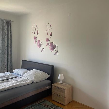 Kristina Apartments ติวัต ภายนอก รูปภาพ