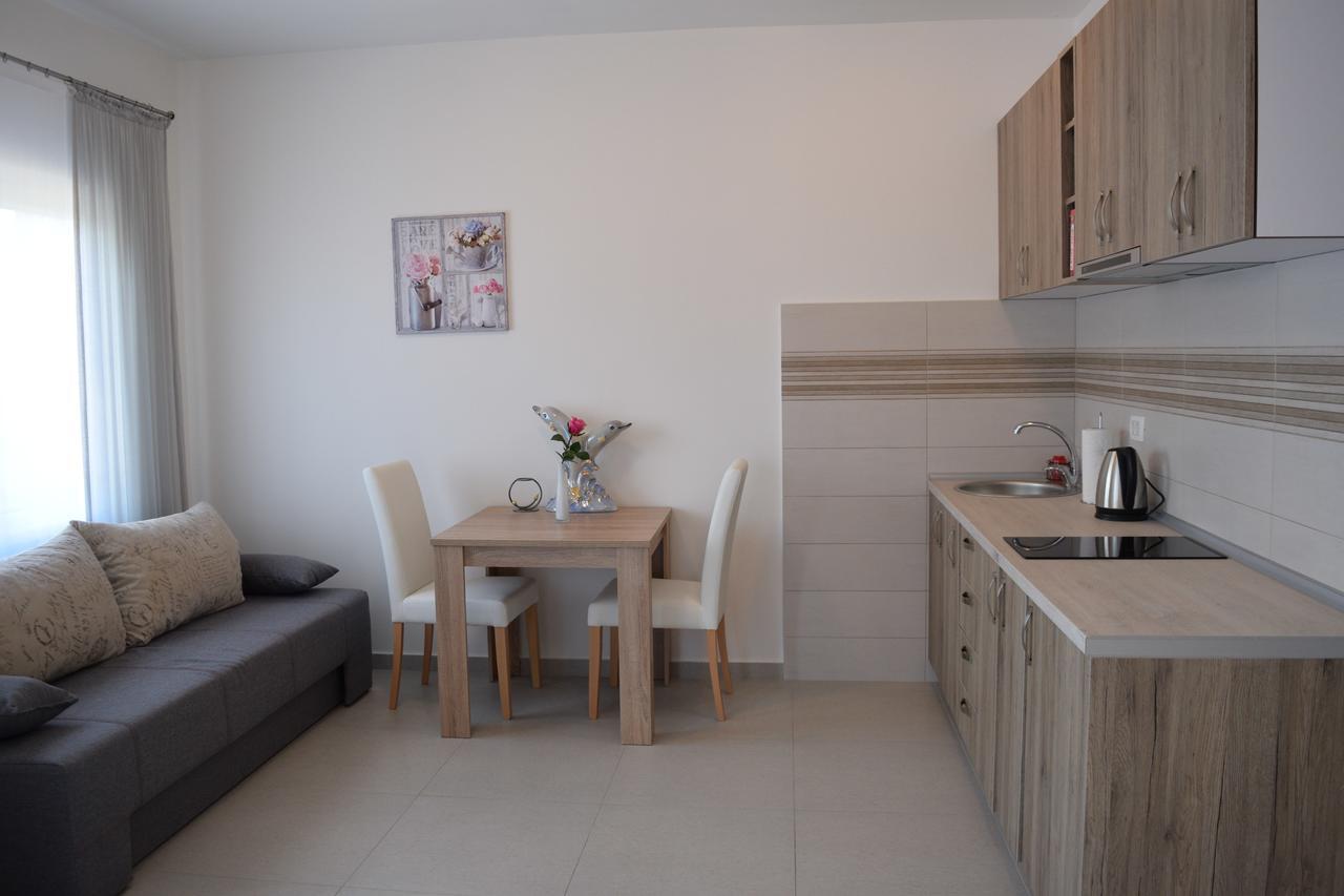 Kristina Apartments ติวัต ภายนอก รูปภาพ