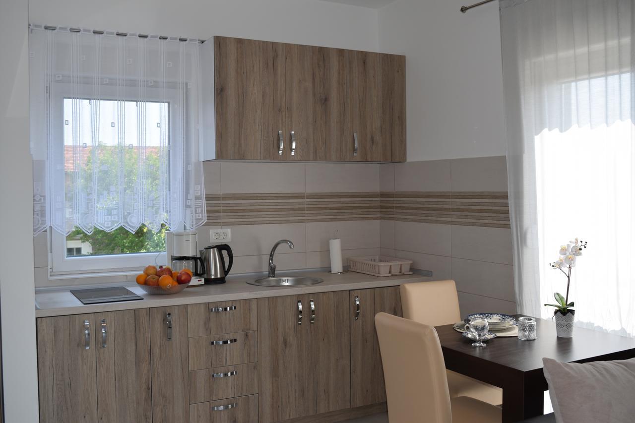 Kristina Apartments ติวัต ภายนอก รูปภาพ