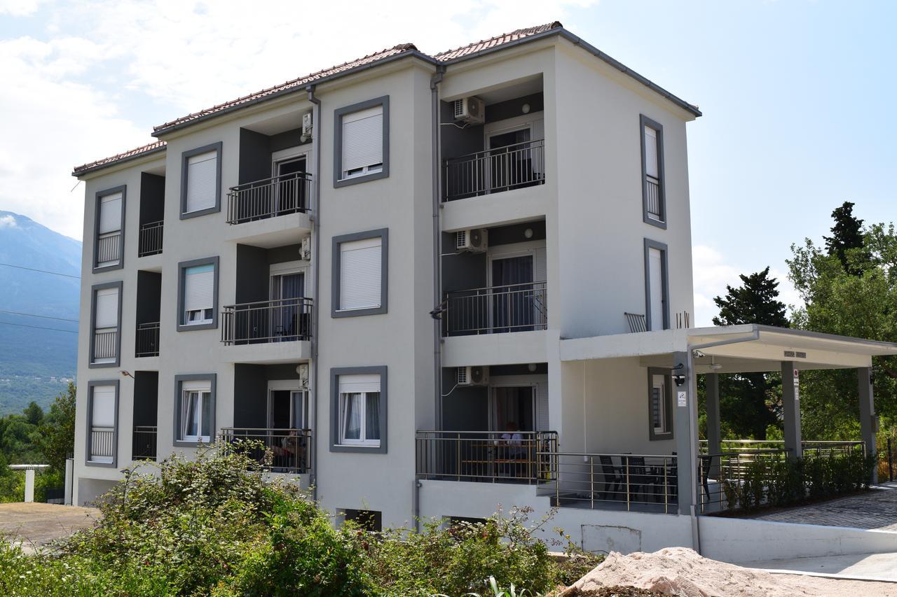 Kristina Apartments ติวัต ภายนอก รูปภาพ